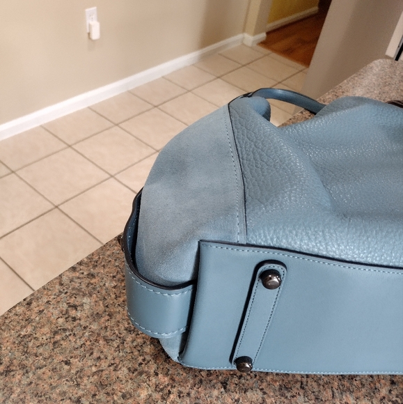 COACH Edie 42 Mixed Leathers Turnlock Shoulder Bag - Picture 10 of 17